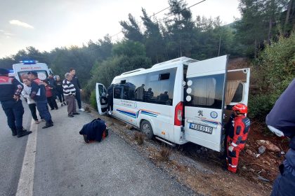 Bodrum minübüs kazası bodrum kaza bodrum şarampole düştü bodrum şarampole düştü