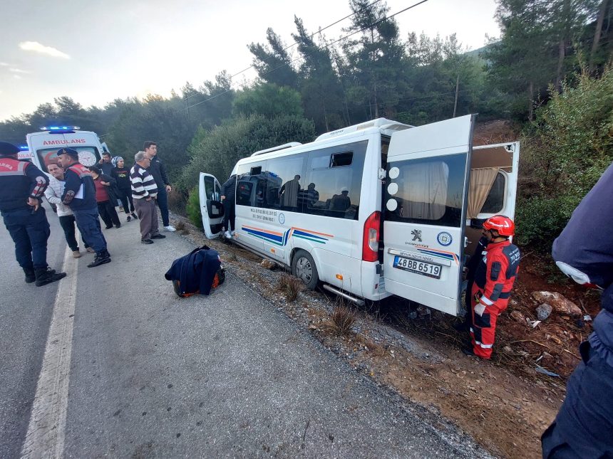 Bodrum minübüs kazası bodrum kaza bodrum şarampole düştü bodrum şarampole düştü