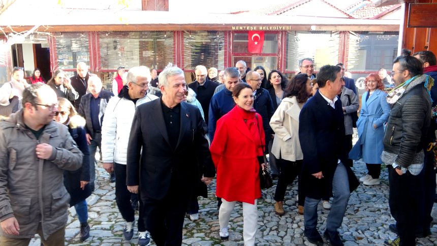 Mansur yavaş menteşe Mansur yavaş menteşe ziyareti Ankara Büyükşehir Belediye Başkanı Mansur Yavaş Menteşe Arasta Bölgesi mansur yavaş açıklamalar