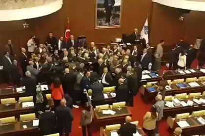 abb meclisi kavga, abb meclisinde kavga, ankara meclis kavga, abb meclisi, abb kavga