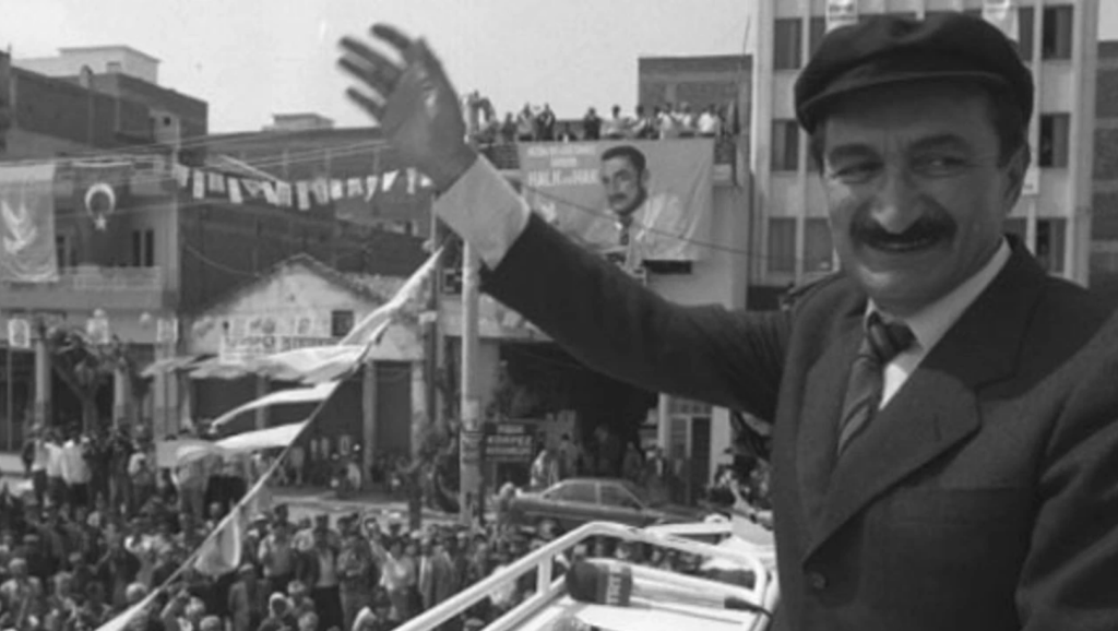 bülent ecevit, bülent ecevit ölüm yıldönümü, bülent ecevit ölüm tarihi, bülent ecevit ne zaman öldü, bülent ecevit nereli