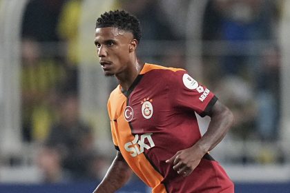 ismail jakobs sakatlık, ismail jakobs sakatlık geçmişi, galatasaray ismail jakobs, ismail jakobs, jakobs