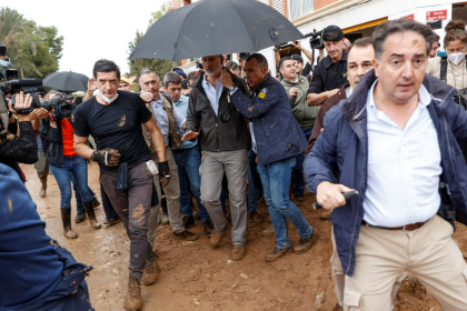 ispanya kralı, kral felipe, ispanya kralı felipe, ispanya sel, ispanya kralı kim, ispanya kraliyet ailesi