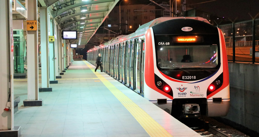 Marmaray, marmaray kaza, marmaray haberleri, marmaray kazası, son dakika marmaray seferleri durduruldu