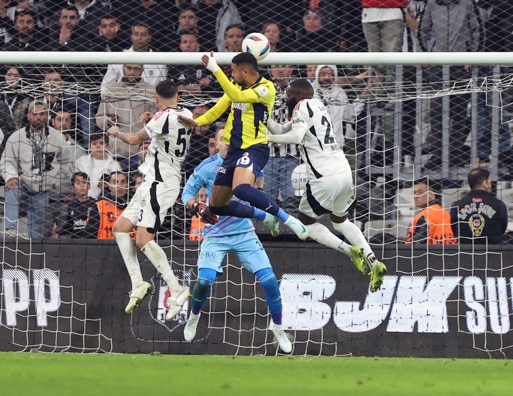 Fenerbahçe Athletic Bilbao muhtemel 11Fenerbahçe maç kadrosuFenerbahçe Athletic Bilbao maç kadrosuFenerbahçe Athletic Bilbao maçıFenerbahçe Athletic Bilbao 11ler