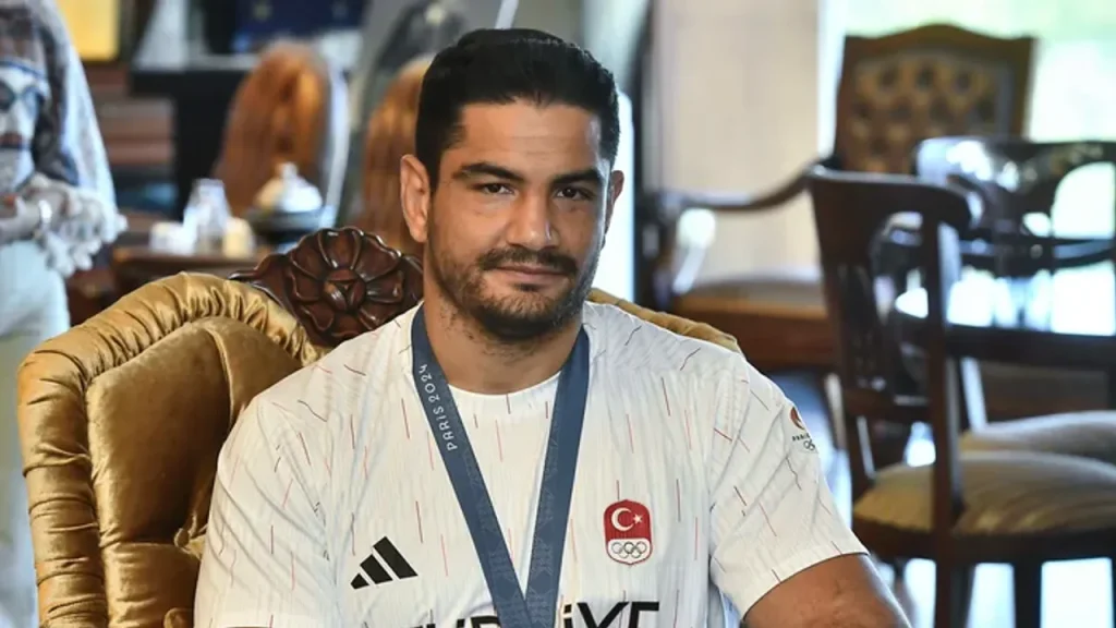 taha akgül kimdir
Türkiye Güreş Federasyonu
Taha Akgül
Taha Akgül güreş federasyonu
güreş federasyonu seçimi