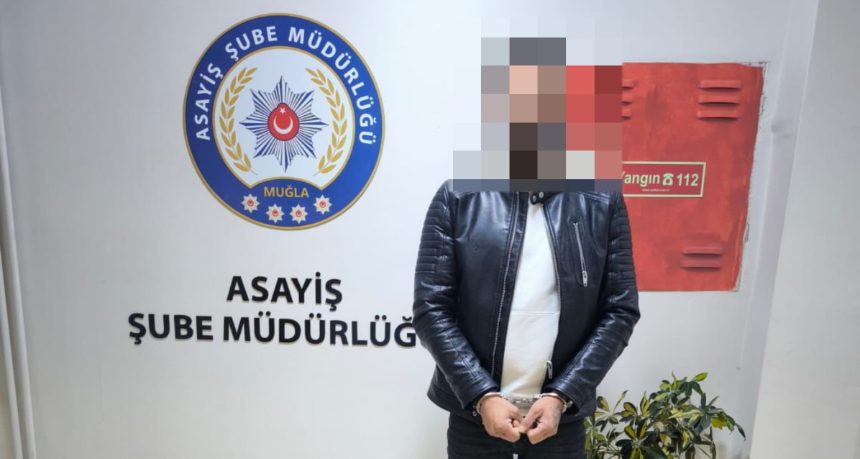 Fethiye aranan suçlu Fethiye'de üç kişi yakalandı fethiye üç aranan suçlular