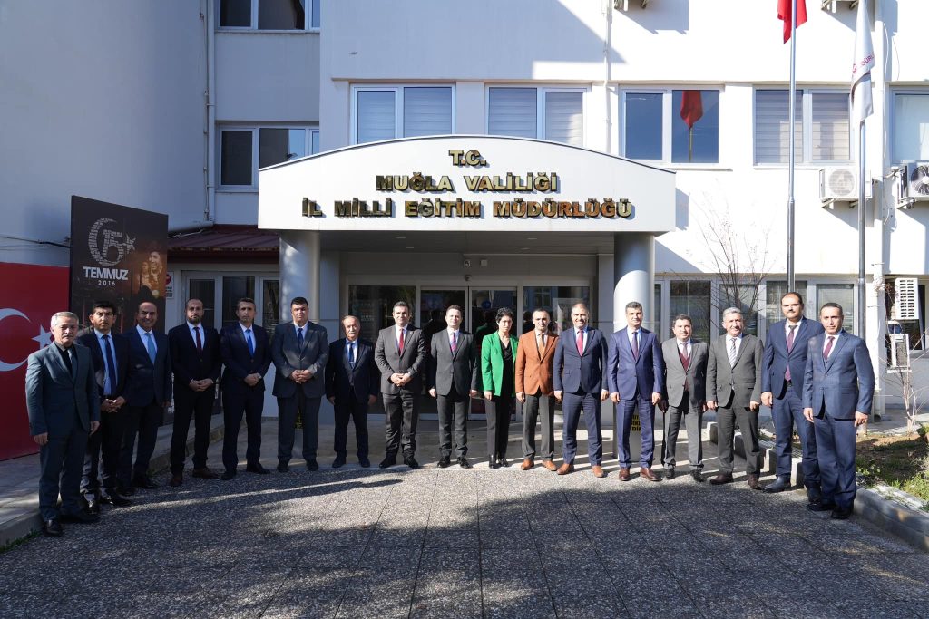 muğlada eğitim öğretim değerlendirmesi, muğla il milli eğitim müdürüğü, eğitim öğretim değerlendirme toplantısı, eğitim şehri muğla, emre çay