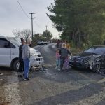 Milas trafik kazası Milas otomobil minübüs kazası Milas kaza Milas üç kişi yaralandı