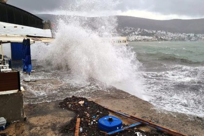 Bodrum Kaş arası fırtına uyarısı Muğla fırtına uyarısı Bodrum hava durumu Bodrum fırtına uyarısı Kaş fırtına uyarısı
