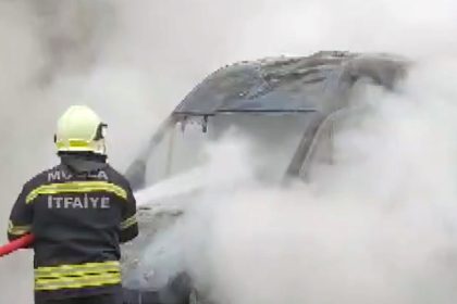 ortaca yangın Köyceğiz-Ortaca karayolu yangın ortaca minibüs yangını Ortaca toplu taşıma aracı yangını