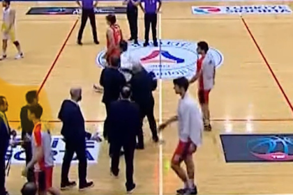 MKE Ankaragücü Çağdaş Bodrumspor basketbol Çağdaş Bodrumspor MKE Ankaragücü Başantrenörü Halil Üner basketbol kavga Türkiye basketbol ligi kavga