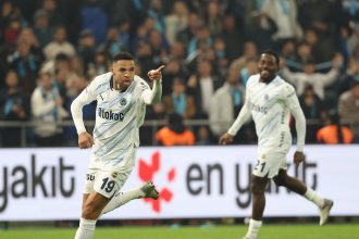 fenerbahçe midtjylland maç kadrosu, fenerbahçe midtjylland muhtemel 11, fenerbahçe muhtemel 11, fenerbahçe maç kadrosu, fenerbahçe ilk 11