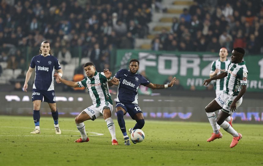 Adana Demirspor Fenerbahçe muhtemel 11 Fenerbahçe maç kadrosu Adana Demirspor Fenerbahçe maç kadrosu Adana Demirspor Fenerbahçe maçı Adana Demirspor Fenerbahçe 11ler