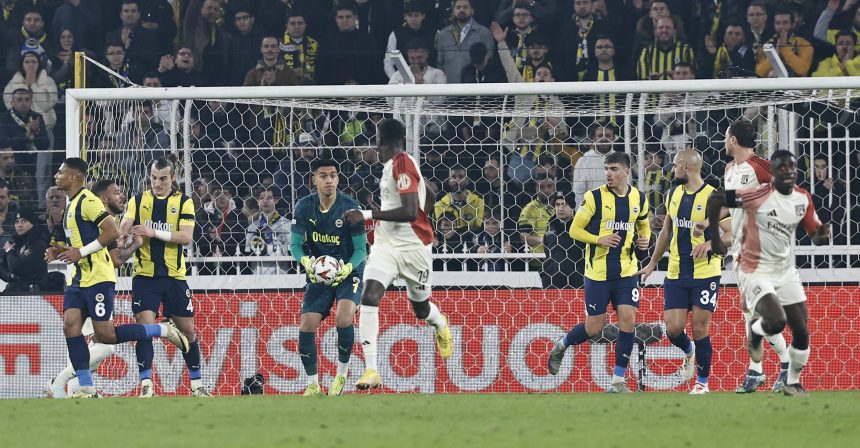 Fenerbahçe Göztepe ilk 11, Fenerbahçe Göztepe maçı, Fenerbahçe ilk 11, Fenerbahçe kadrosu, Fenerbahçe Göztepe maç kadrosu
