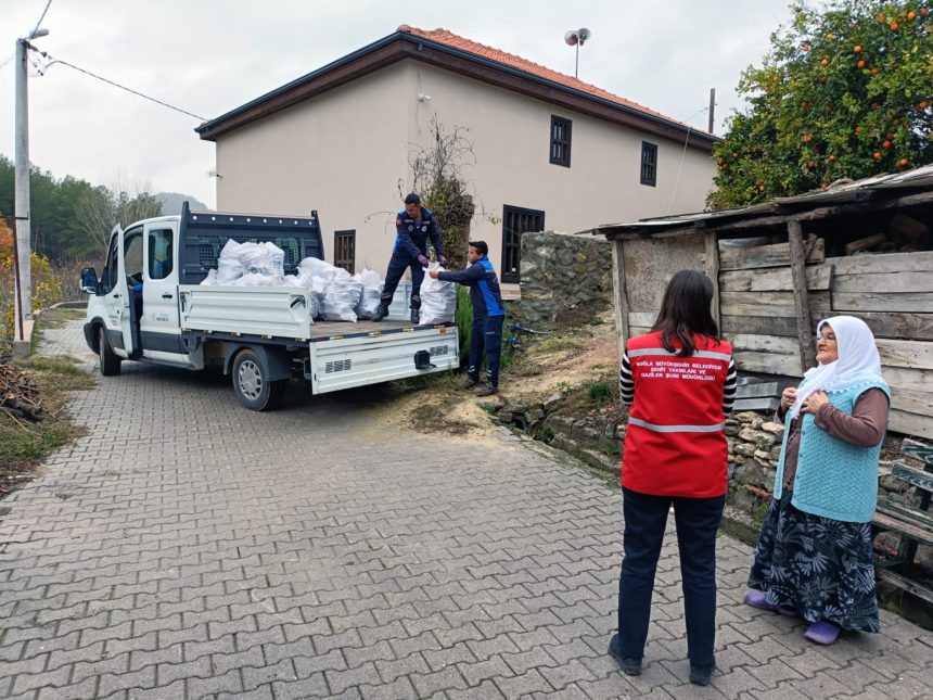 muğlada yakacak desteği, muğla büyükşehir belediyesi yakacak, muğlada yakacak dağıtıldı, muğla belediyesi yakacak desteği, muğlada yakacak