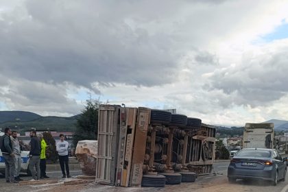 menteşe yatağan kaza menteşe yatağan tır kazası muğla tır kazası yatağan tır kazası muğla trafik kazası