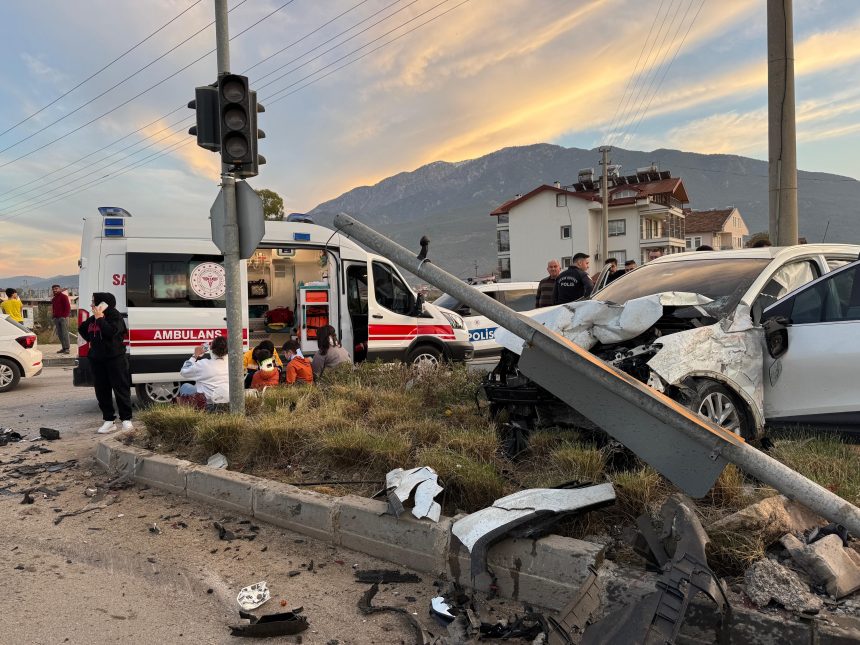 fethiyede trafik kazası, fethiyede kaza, fethiye kaza, çamköy mahallesinde kaza, çamköy mahallesinde trafik kazası