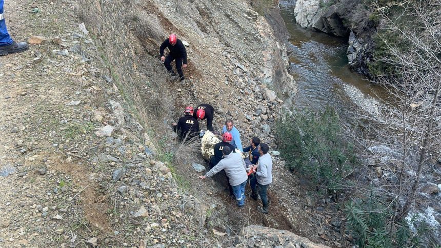 fethiye motosiklet dereye düştü, fethiye karagedik kaza, fethiye motosiklet kazası, fethiye jandarma arama kurtarma, muğla motosiklet kazası