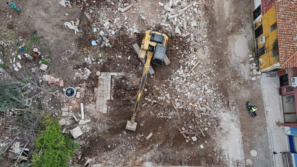 milasta tarihi eser, milas tabakhane caddesi, milasta bina yıkıldı, milas tarihi eser, muğlada tarihi eser bulundu