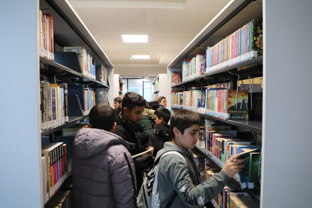 Çocuk-Yazar Buluşması Koray Avcı Çakman muğla Muğla Büyükşehir Belediyesi Muğla Büyükşehir Belediyesi Koray Avcı Çakman