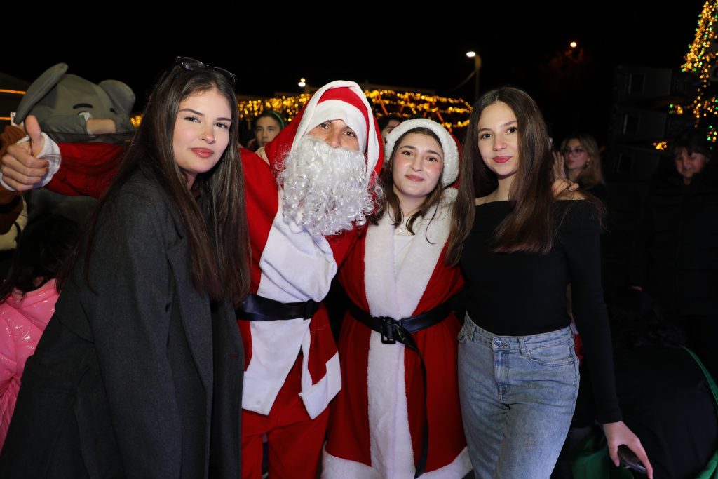Muğla yeni yıl yeni yıl festivali Muğla yeni yıl festivali Menteşe Kent Meydanı menteşe yeni yıl