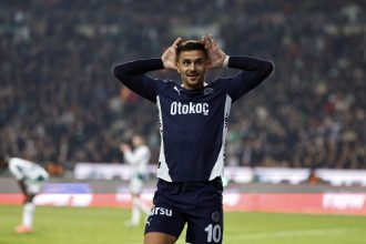 Adana Demirspor Fenerbahçe ilk 11 Adana Demirspor Fenerbahçe maçı Fenerbahçe ilk 11 Fenerbahçe kadrosu Adana Demirspor Fenerbahçe maç kadrosu