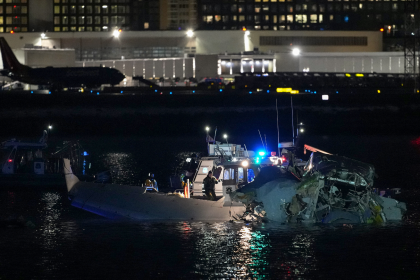 abd uçak kazası, amerika uçak kazası, uçak kazası, abd, uçakla helikopter çarpıştı