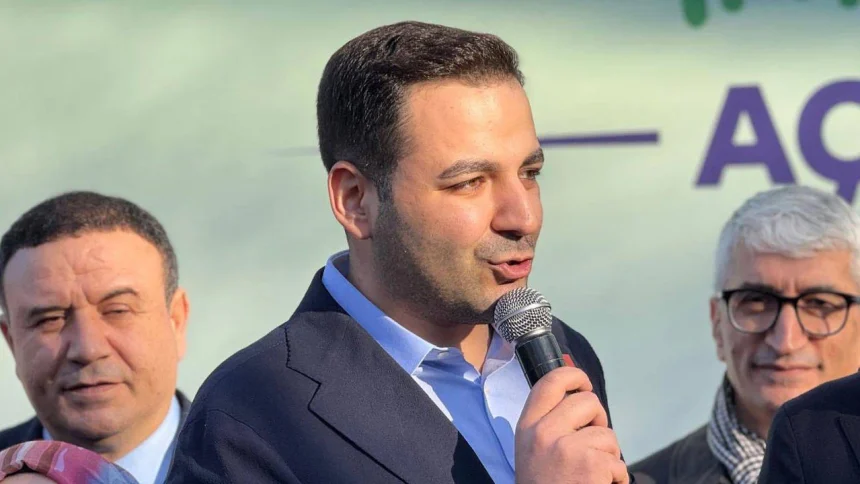 cem aydın akın gürlek twitter chp gençlik kolları başkanı chp gençlik kolları cem aydın chp