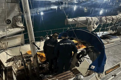 marmariste 8 kişi yakalandı, marmariste arama kaydı bulunanlar yakalandı, marmariste hükümlüler yakalandı, serçe koyu açıklarında 8 kişi yakalandı, marmaris açıklarında 8 kişi yakalandı