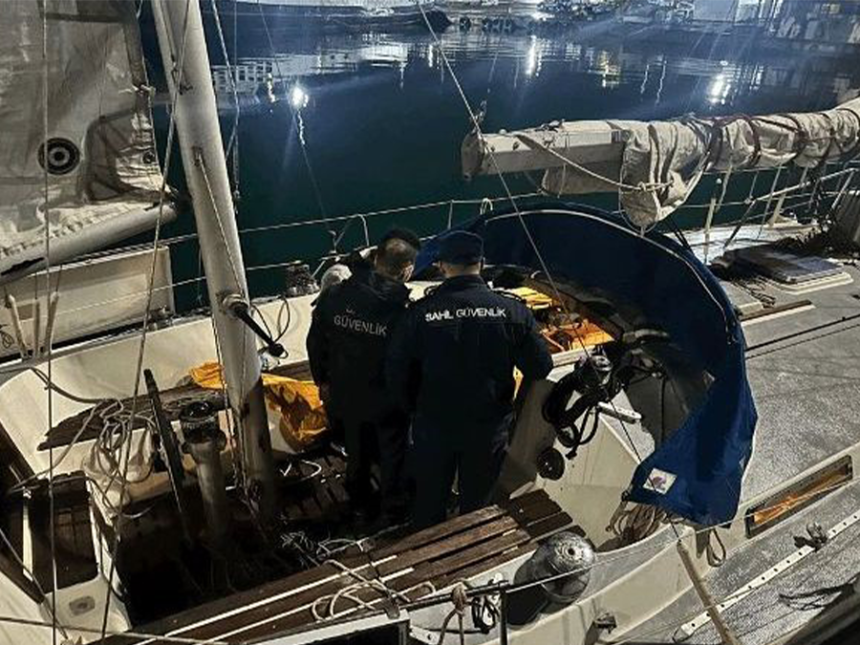 marmariste 8 kişi yakalandı, marmariste arama kaydı bulunanlar yakalandı, marmariste hükümlüler yakalandı, serçe koyu açıklarında 8 kişi yakalandı, marmaris açıklarında 8 kişi yakalandı