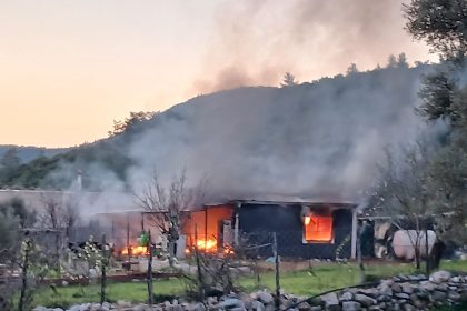 Bodrum ev yangını bodrum prefabrik ev bodrum prefabrik yangını bodrum bir kişi yaralandı