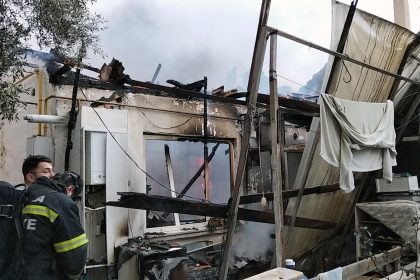 menteşede yangın, menteşede yanan ev, menteşede ev yandı, muğlada yangın, muğlada yanan ev