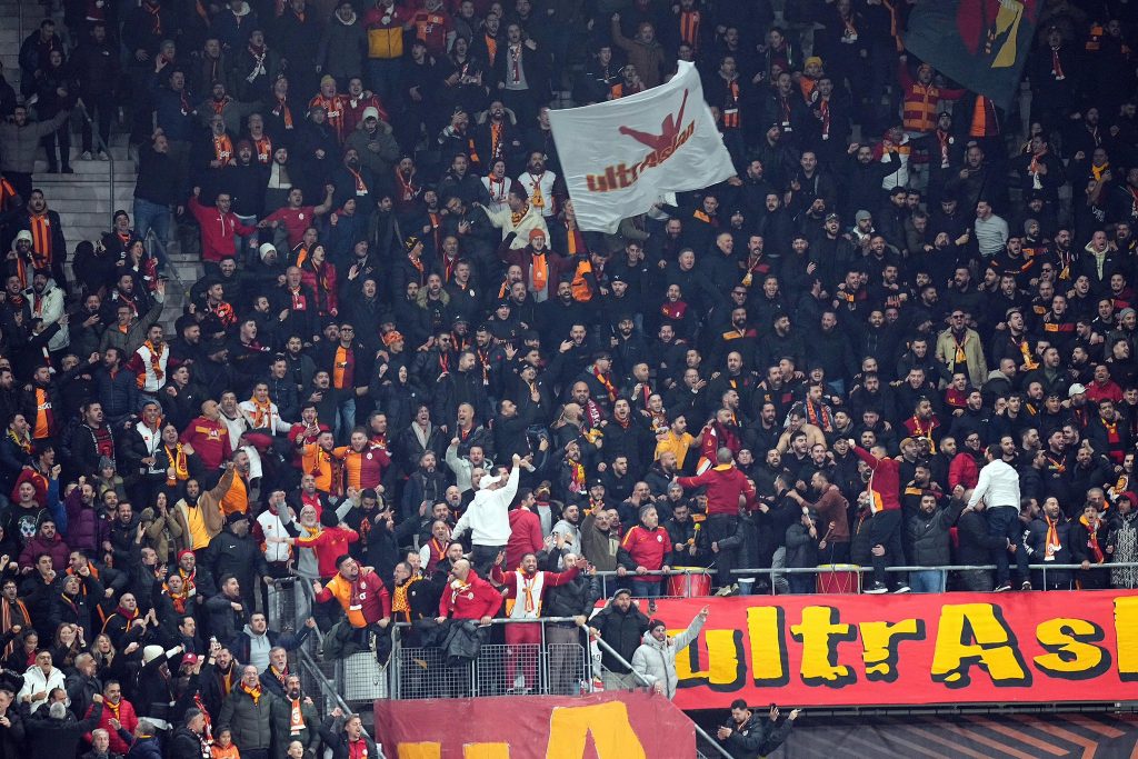 AZ Alkmaar Galatasaray muhtemel 11
Galatasaray maç kadrosu
AZ Alkmaar Galatasaray maç kadrosu
AZ Alkmaar Galatasaray Avrupa ligi maçı
galatasaray az alkmaar maçı saat kaçta hangi kanalda