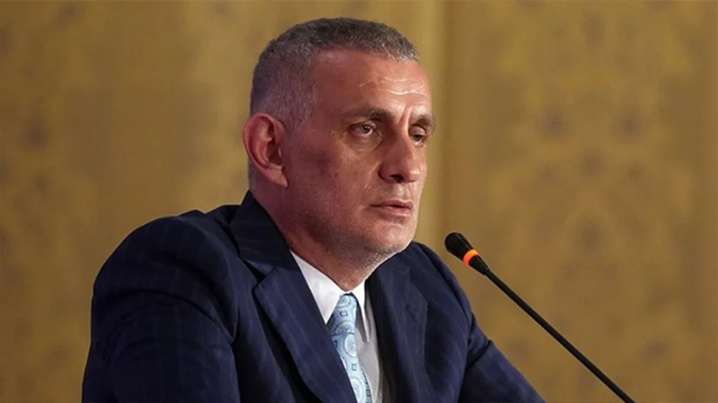 derbi hakemi
ibrahim hacıosmanoğlu açıklama
ibrahim hacıosmanoğlu hakem
derbi hakemi kim oldu
fenerbahçe galatasaray maçı hakemi