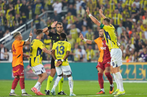 galatasaray fenerbahçe ilk 11, galatasaray fenerbahçe maç kadrosu, derbi ilk 11, derbi maç kadrosu, gs fb ilk 11