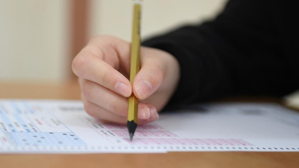 meb
bursluluk sınavı ne zaman 2025
bursluluk sınavı başvuru
bursluluk sınavı
meb.gov.tr bursluluk sınavı başvuru
