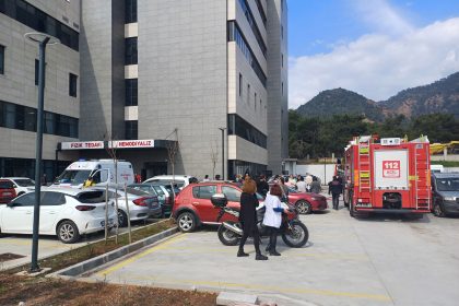 marmaris hastane, hastanede elektrik kabloları, marmaris hastane yangın, marmariste hastane tahliye, marmaris devlet hastanesi