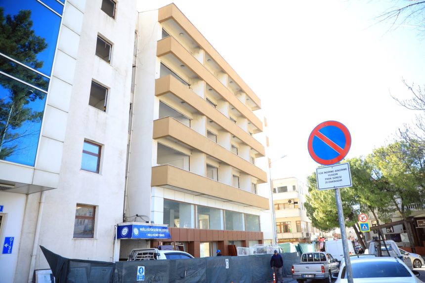 muğla büyükşehir belediyesi, menteşe 1 nolu hizmet binası, menteşe hizmet binası yıkılıyor, menteşe hizmet binası, menteşe olumsuz deprem performansı,