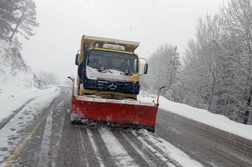 muğla büyükşehir belediyesi kar çalışması muğla kar yağışı muğla kar muğla büyükşehir belediyesi ekipleri