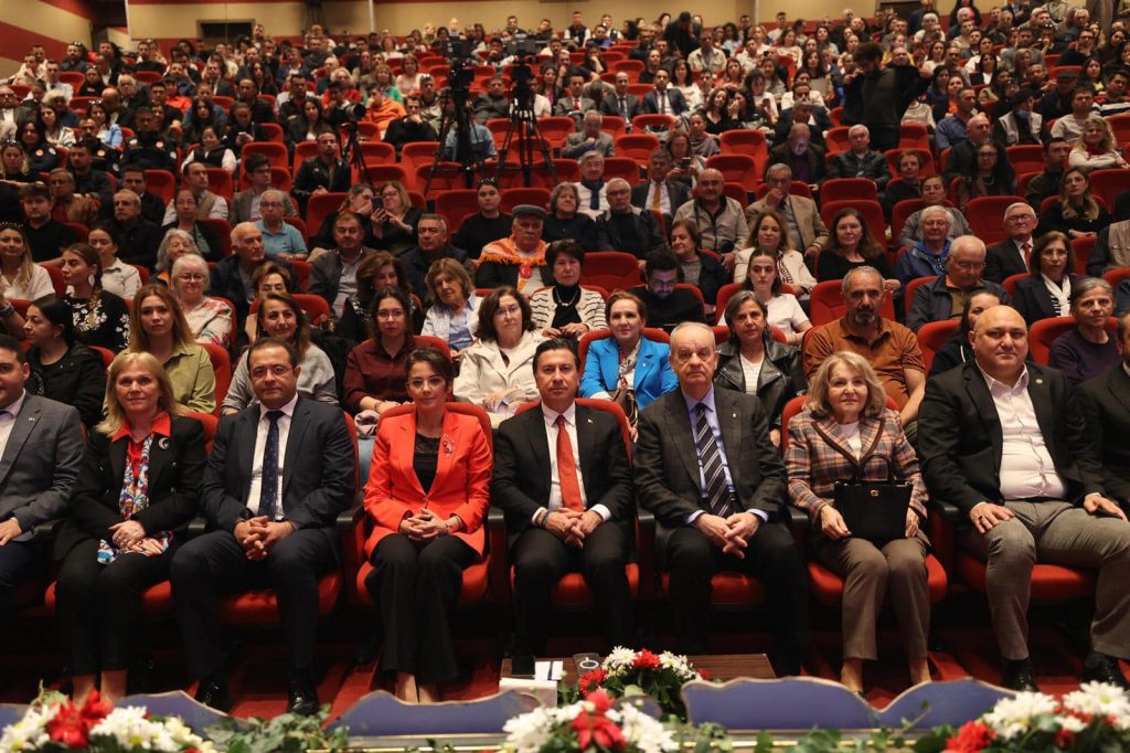 18 mart etkinlikleri muğla, muğla büyükşehir belediyesi 18 mart, Muğla çanakkale şehitlerini anma satranç turnuvası, muğla İlker Başbuğ, muğla zeybeklerle çanakkale gösterisi