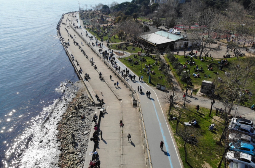 istanbul, istanbul’da sahillere akın, ramazan bayramı, cadde bostan sahili, ortaköy