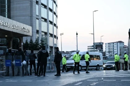 tutuklananlar listesi ekrem imamoğlu neden tutuklandı tutuklananlar medya aş soruşturması nedir kimler tutuklandı