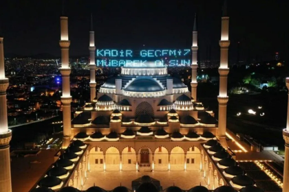 kadir gecesi mesajları, kadir gecesi mesajları kısa, resimli kadir gecesi mesajları yeni, kadir gecesi mesajları ayetli hadisli, kadir gecesi mesajları 2025