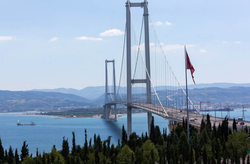 bayramda otoyollar ücretsiz mi, bayramda hangi otoyollar ücretsiz, köprü ve otoyollar ücretsiz mi, bayram boyunca otoyollar ücretsiz mi, bayramda köprüler bedava mı