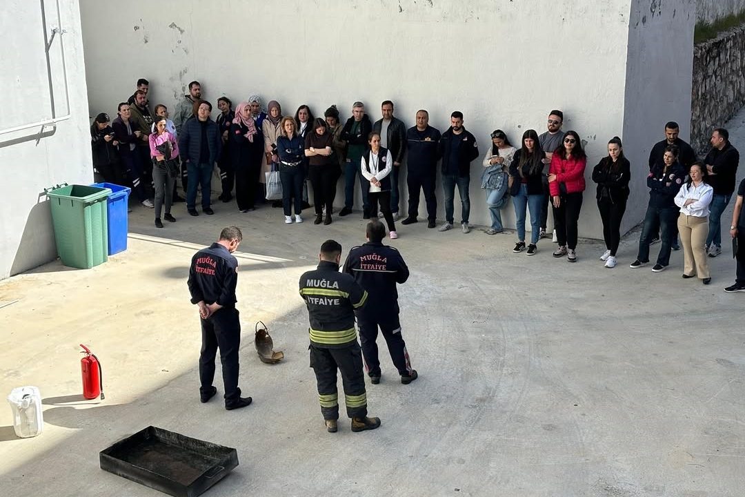 muğla yangın eğitimi, muğla büyükşehir belediyesi yangın eğitimi, muğla 112 acil yangın eğitimi, muğla büyükşehir belediyesi itfaiye, muğla büyükşehir belediyesi yangın