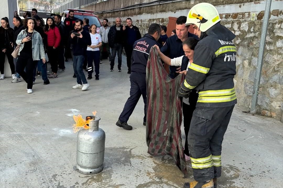 muğla yangın eğitimi, muğla büyükşehir belediyesi yangın eğitimi, muğla 112 acil yangın eğitimi, muğla büyükşehir belediyesi itfaiye, muğla büyükşehir belediyesi yangın