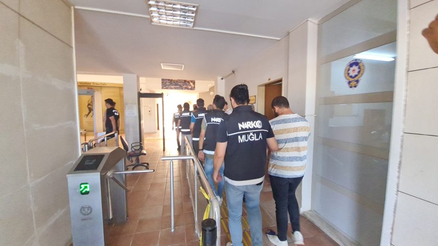 bodrum açıklarında uyuşturucu operasyonu, bodrum uyuşturucu operasyonu, bodrumda yakalanan uyuşturucu çetesi, bodrumda uyuşturucu davası, bodrum uyuşturucu