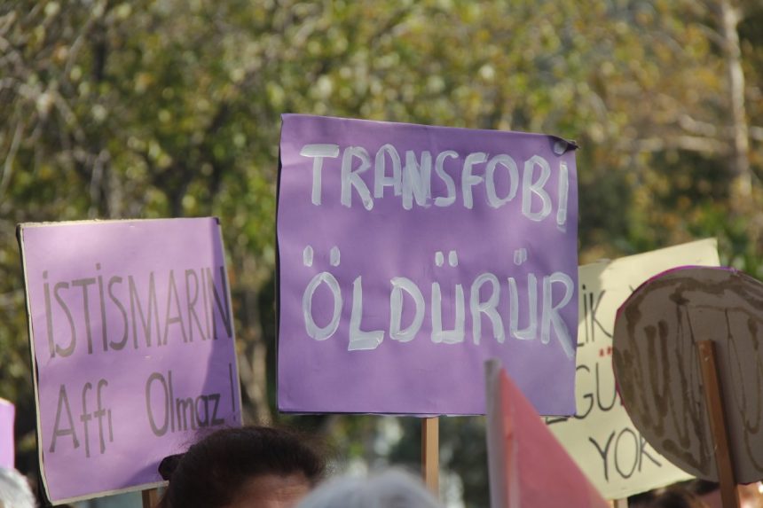 Aralık Feminist Kolektif işkence açıklaması Gençlik ayakta geleceği için yürüyor eylemi ankara polis müdahalesi