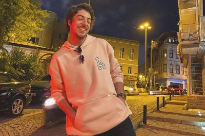 mekin sezer, mekin sezer kimdir, mekin sezer kaç yaşında, ahmet mekin, muhabir dizisi